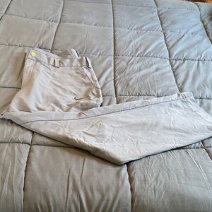 Nike Men’s Light Gray Athletic Joggers